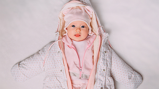 Kombinezon zimowy dla niemowlaka - jaki wybrać i jak dobrać rozmiar