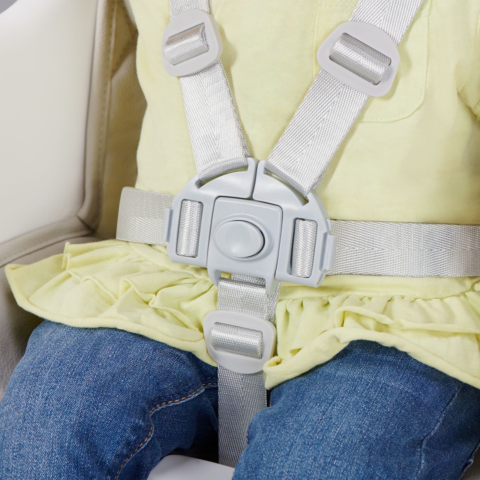 Cinturones de seguridad de 5 puntos
