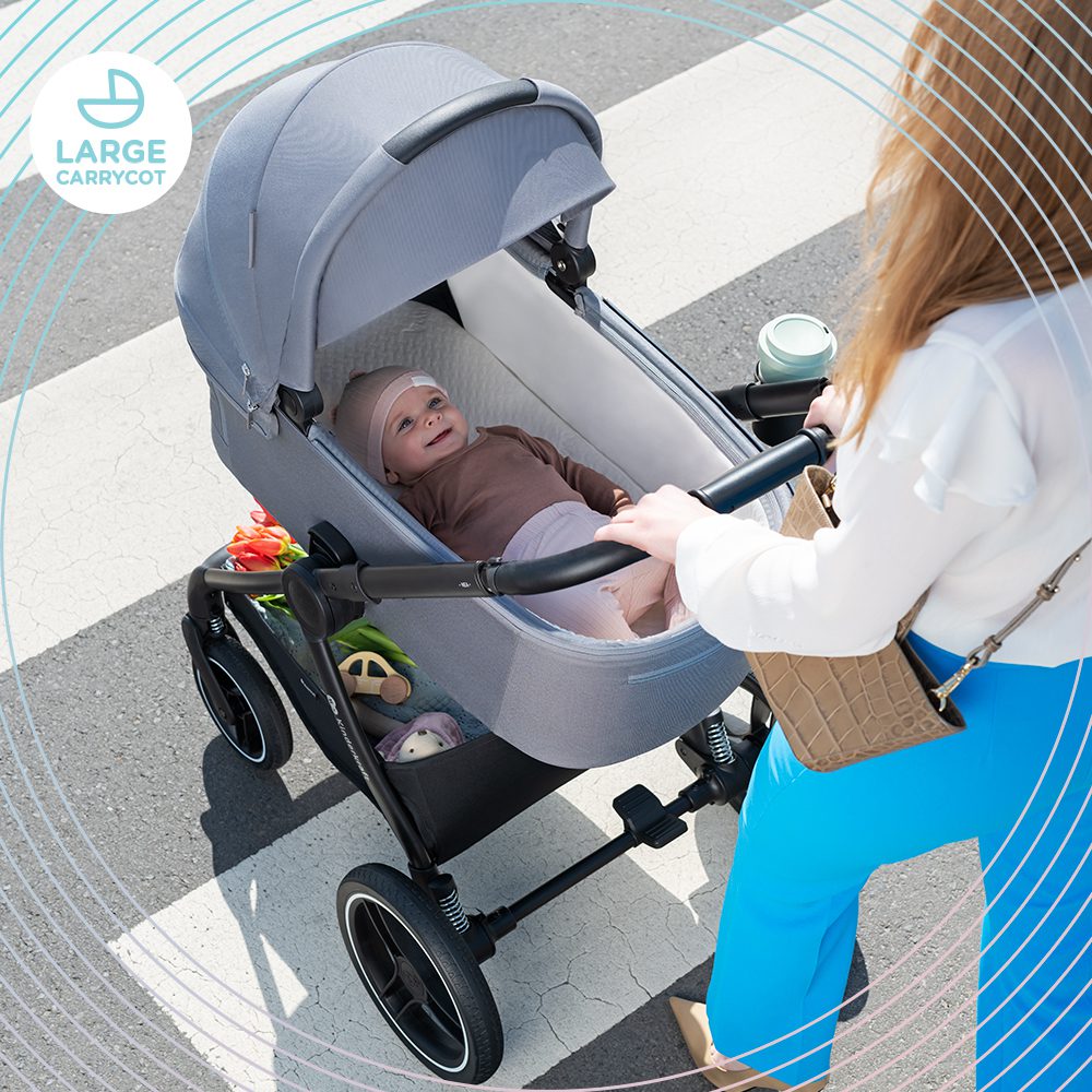 Large, comfortable carrycot
